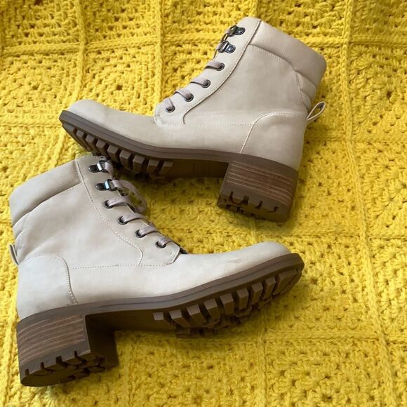 Crown vintage boots size 8.5 never worn - Picture 1 of 9